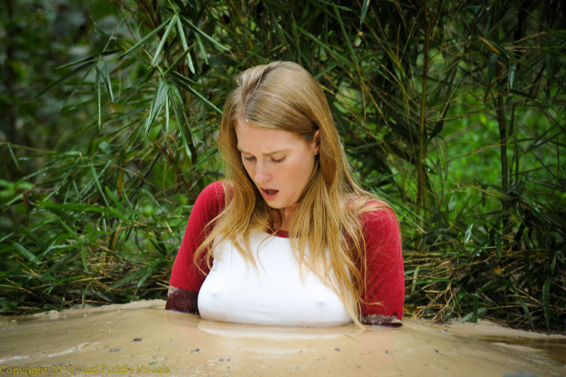 Girl in quicksand vk